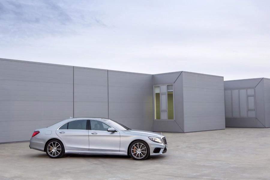  Mercedes-Benz S63 AMG 2014 года  (фото 46 из 125)